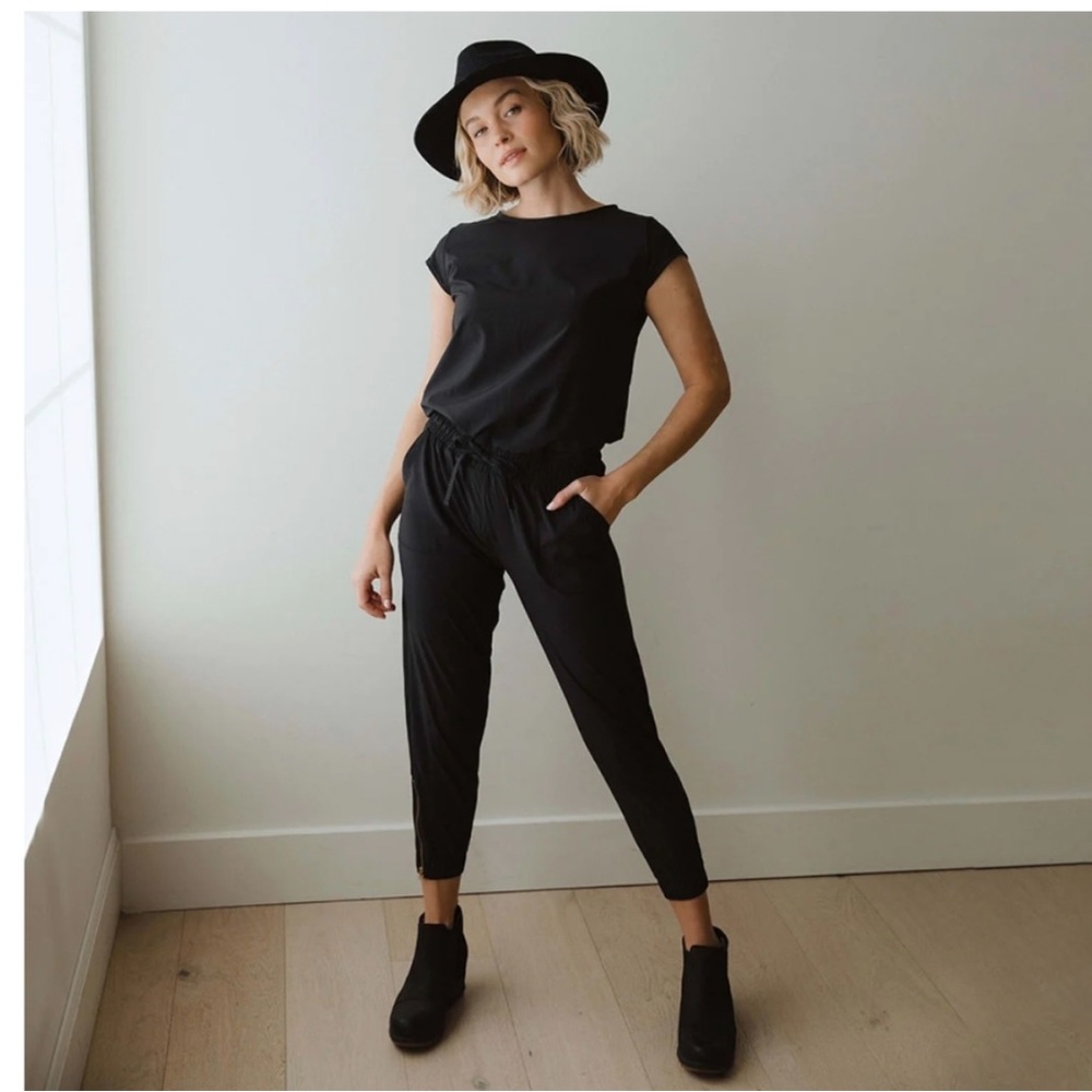 Albion Black Jumpsuit XXS